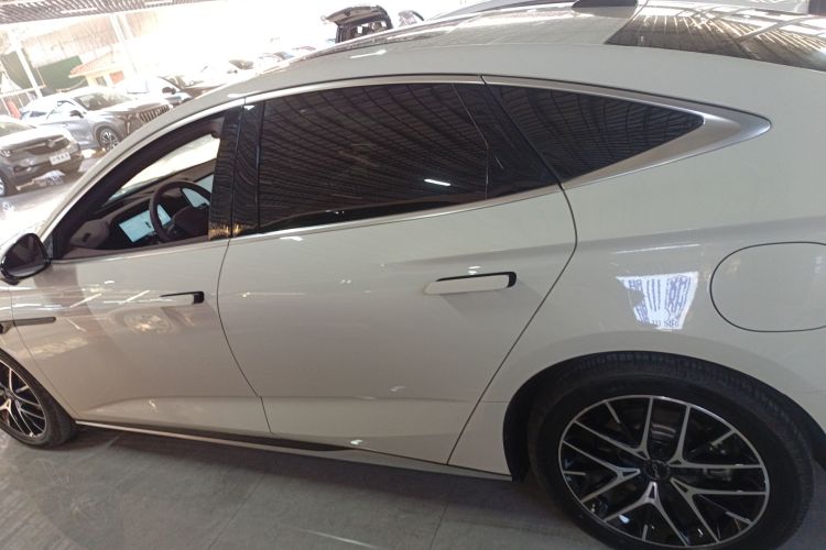 BYD Seal 07 DM-i 2025 car image #4