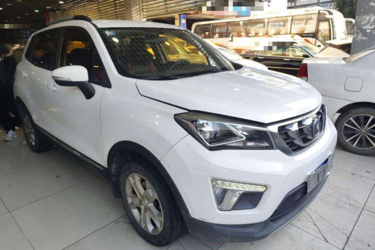 Changan CS15 2016 #4 Changan CS15 2016 car image #4