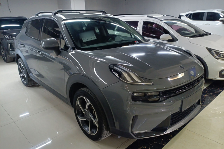 Lynk & Co 06 EM-P 2022 car image #4