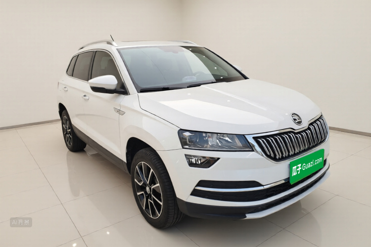 Skoda Karoq 2021 изображение автомобиля #4
