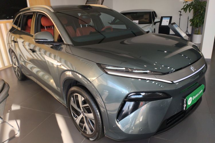 BYD Tang L 2025 immagine di auto #4