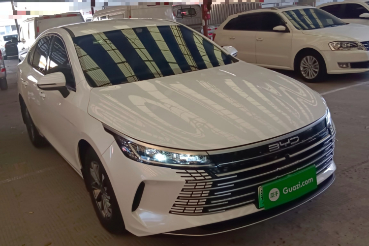 BYD Destroyer 05 2023 #4 BYD Destroyer 05 2023 car image #4