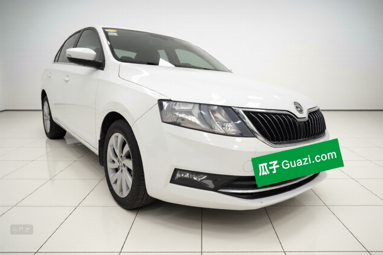 Skoda Rapid 2018 car image #4
