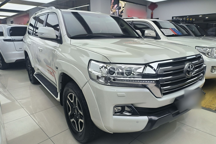 Toyota 2019 car image #4
