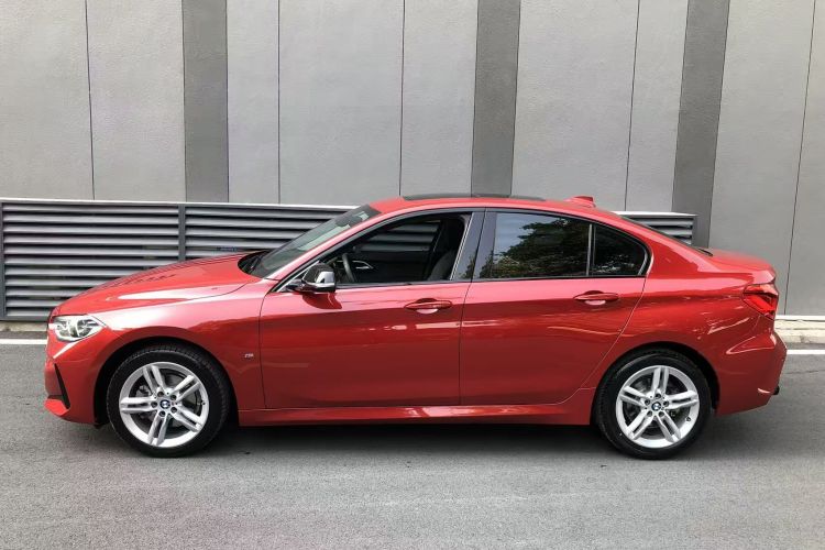 BMW 1 Series 2021 #4 BMW 1 Series 2021 car image #4