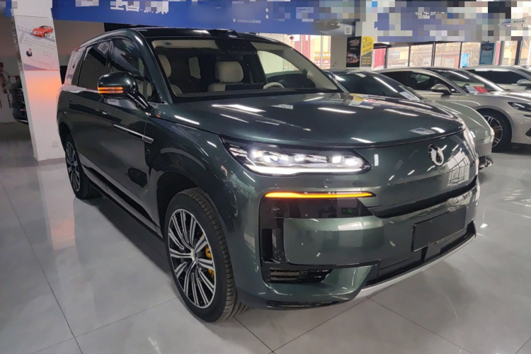 Denza N9 2025 #4 Denza N9 2025 car image #4