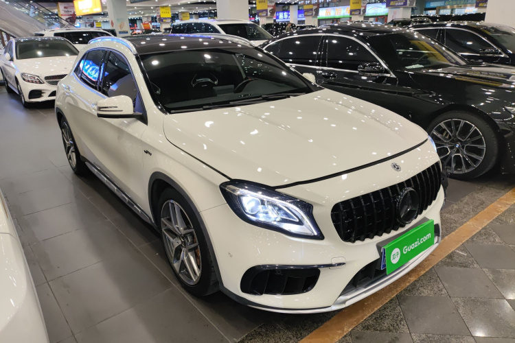 Mercedes-Benz GLA AMG 2017 car image #4