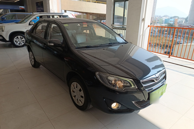 Toyota Corolla (Classic) 2015 изображение автомобиля #4