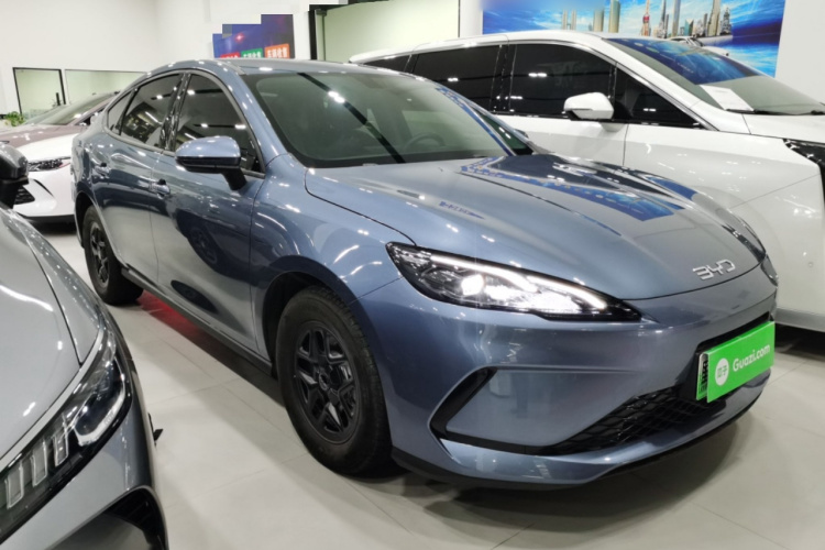 BYD Seal 05 DM-i 2025 #4 BYD Seal 05 DM-i 2025 car image #4