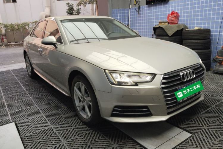 Audi A4L 2018 car image #4
