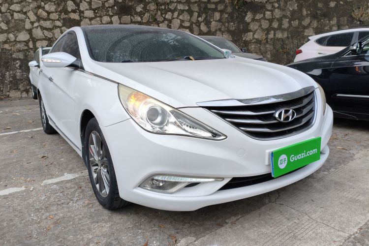 Hyundai Sonata 2014 car image #4