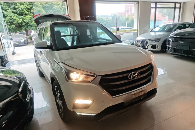 Hyundai ix25 2017 car image #4