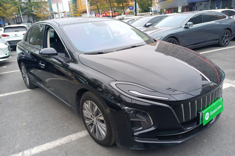 HongQi E-QM5 2024 #4 HongQi E-QM5 2024 car image #4