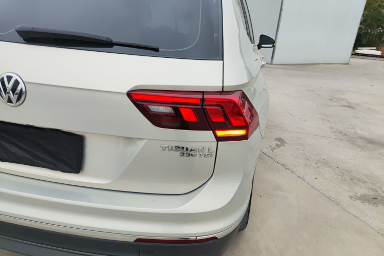 Volkswagen Tiguan L 2018 #4 Volkswagen Tiguan L 2018 car image #4