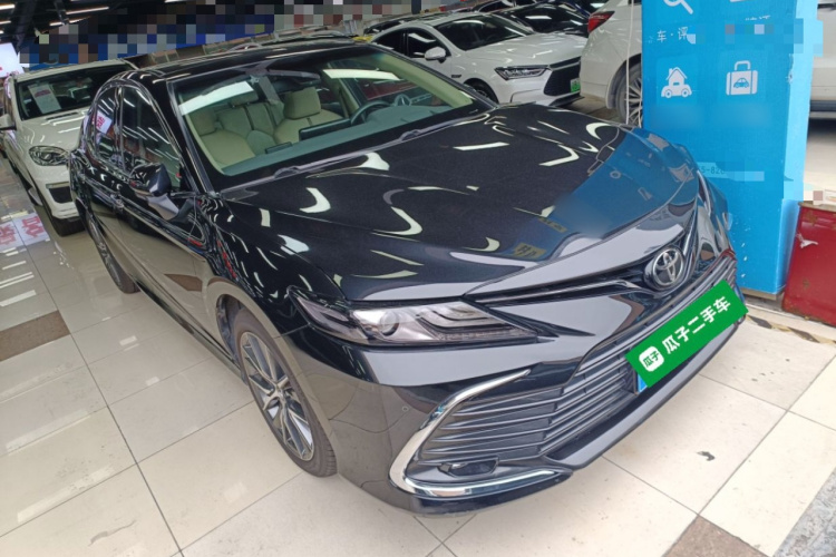 Toyota Camry 2021 car image #4