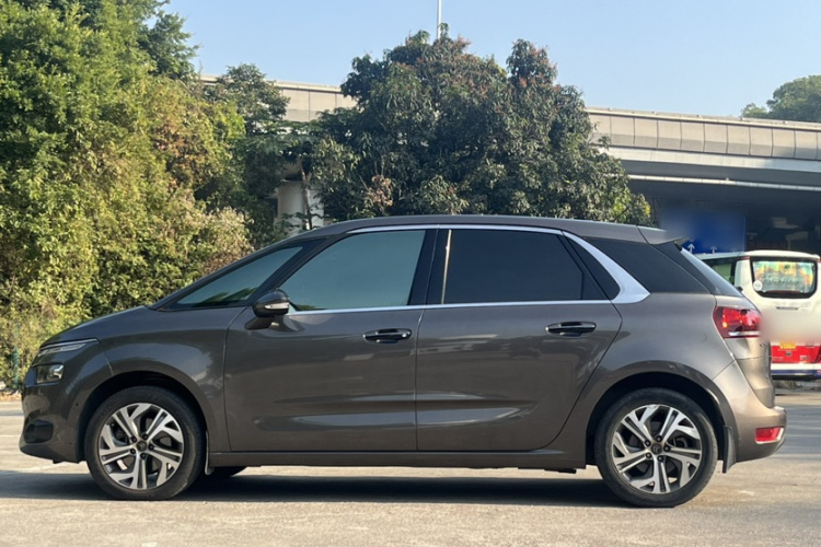 Citroen C4 PICASSO 2017 car image #4