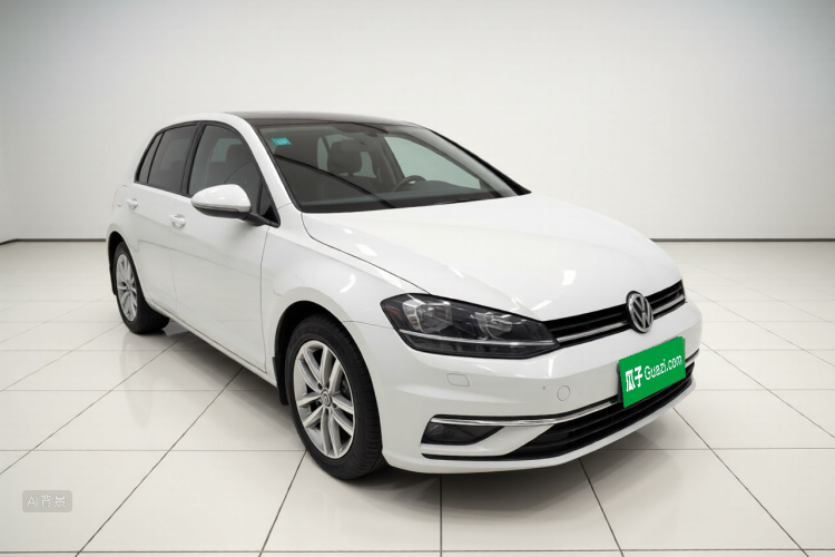 Volkswagen Golf 2018 car image #4