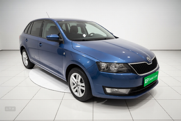 Skoda Rapid Spaceback 2014 car image #4