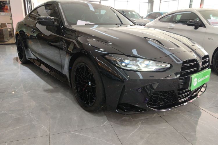 BMW M4 2024 immagine di auto #4