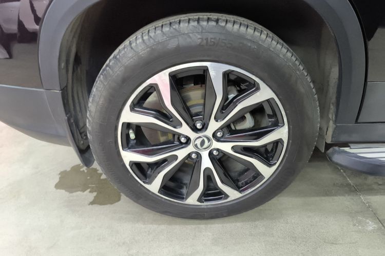 Forthing JOYEAR X5 2018 #4 Forthing JOYEAR X5 2018 car image #4