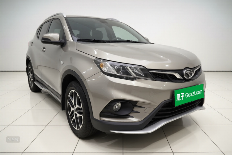 Soueast DX3 2017 #4 Soueast DX3 2017 car image #4