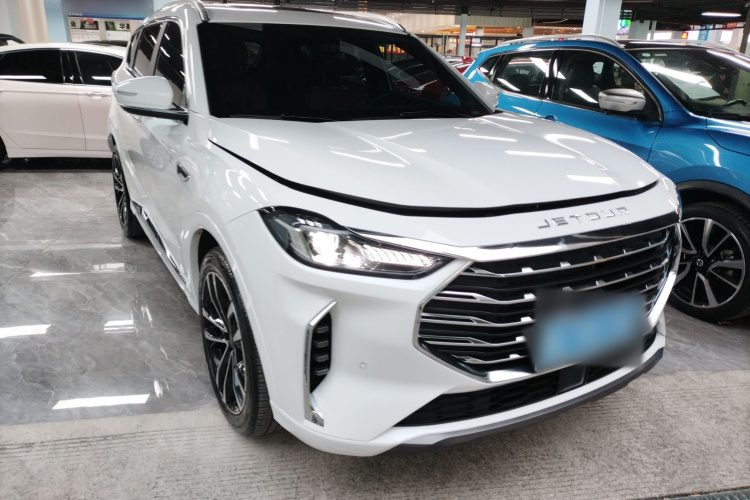 Jetour X70 PLUS 2023 car image #4