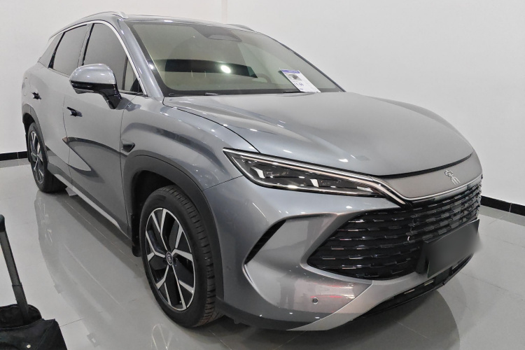 BYD SongL DM-i 2025 car image #4