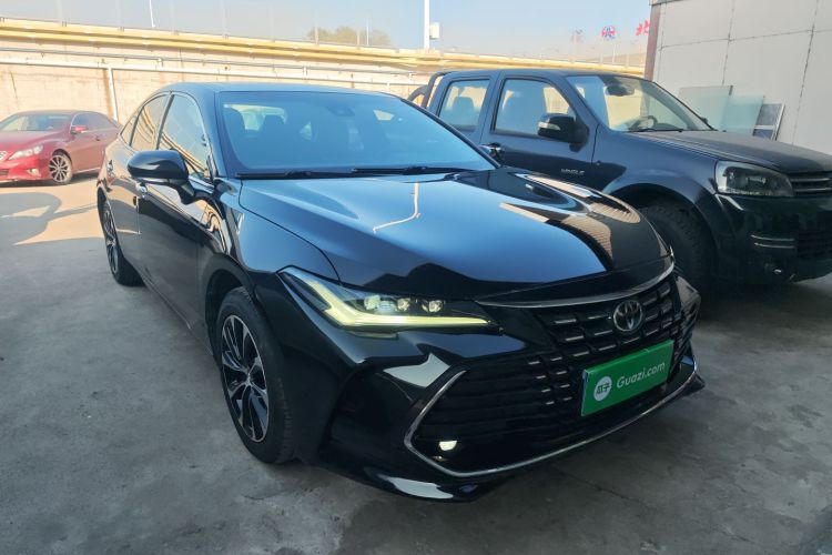 Toyota Avalon 2023 car image #4