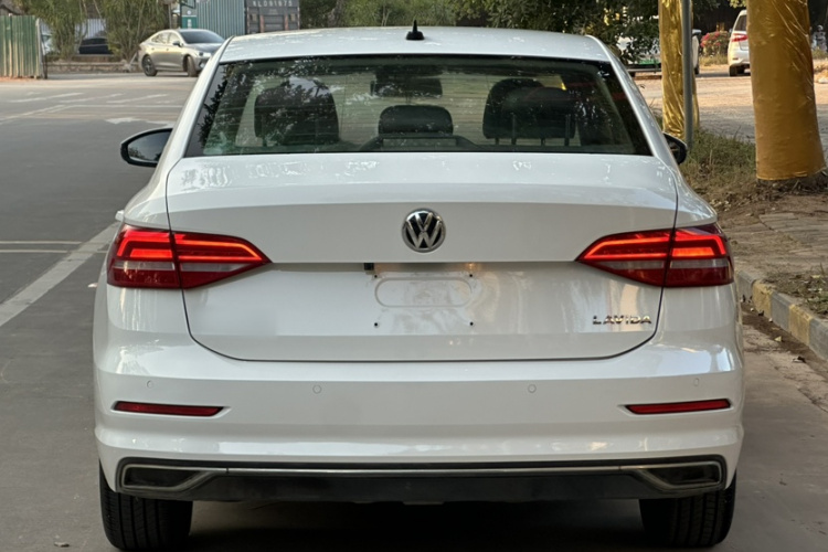 Volkswagen Lavida 2019 #4 Volkswagen Lavida 2019 car image #4
