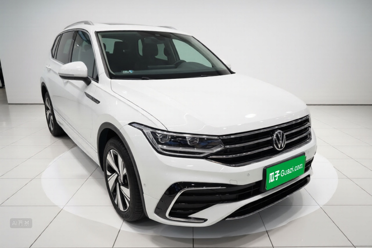 Volkswagen Tiguan L 2023 #4 Volkswagen Tiguan L 2023 car image #4