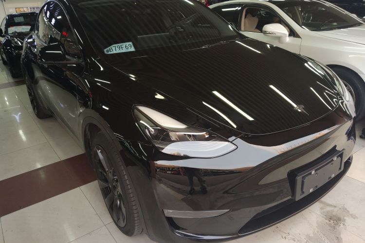 Tesla Model Y 2021 #4 Tesla Model Y 2021 car image #4