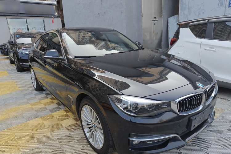 BMW 3 Series GT 2019 car image #4