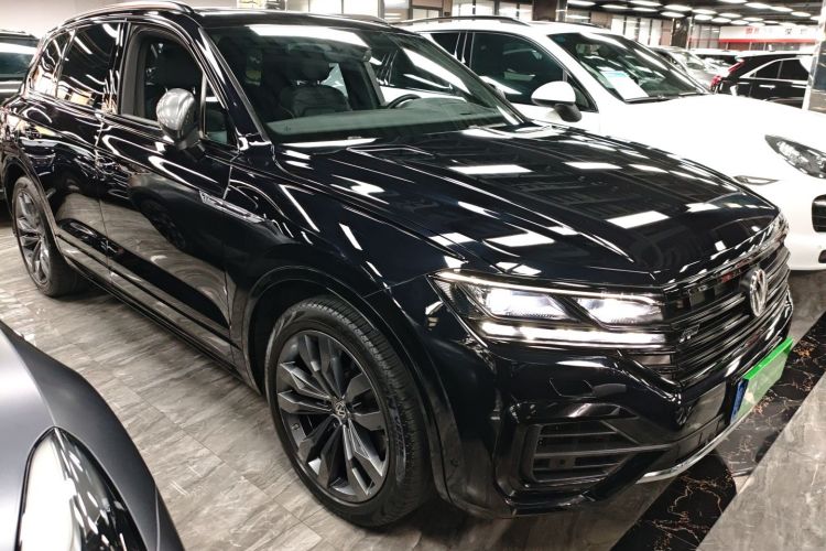 Volkswagen Touareg 2020 car image #4