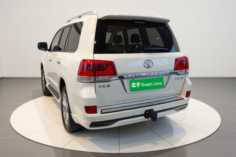 Toyota 2018 car image #4