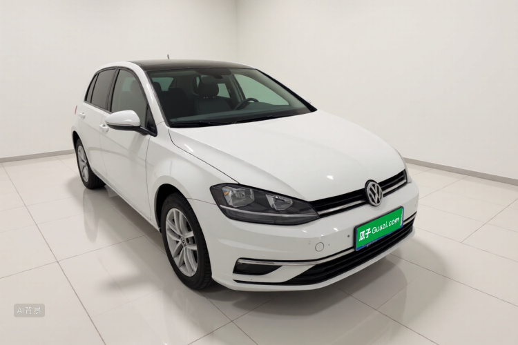 Volkswagen Golf 2019 car image #4