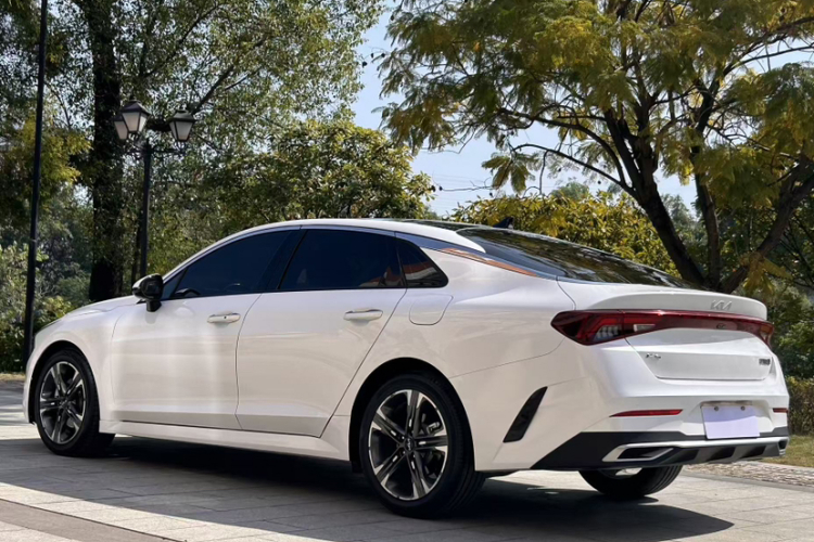 起亚 起亚K5 2022 汽车图片 #4