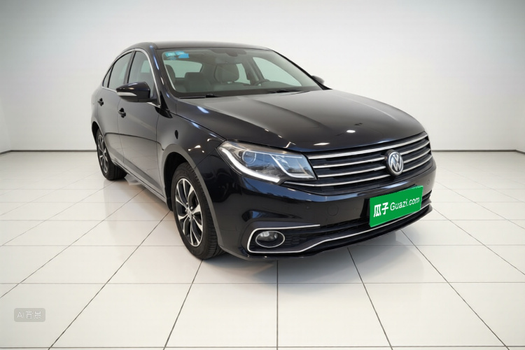 Forthing JOYEAR S50 2017 #4 Forthing JOYEAR S50 2017 car image #4