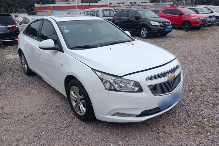 Chevrolet Cruze 2015 immagine di auto #4
