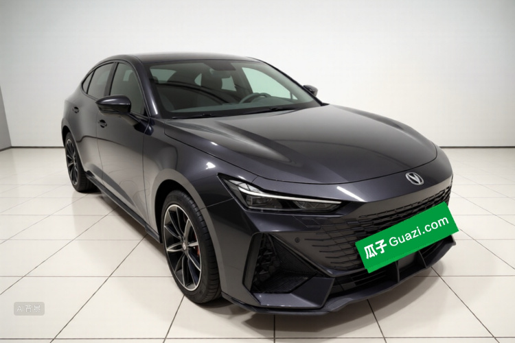 Changan UNI-V 2022 #4 Changan UNI-V 2022 car image #4