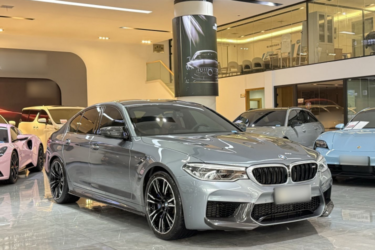 BMW M5 2018 car image #4