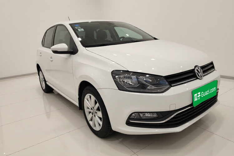 Polo 2015 car image #4