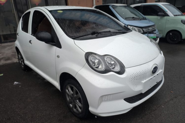 BYD e1 2019 #4 BYD e1 2019 car image #4