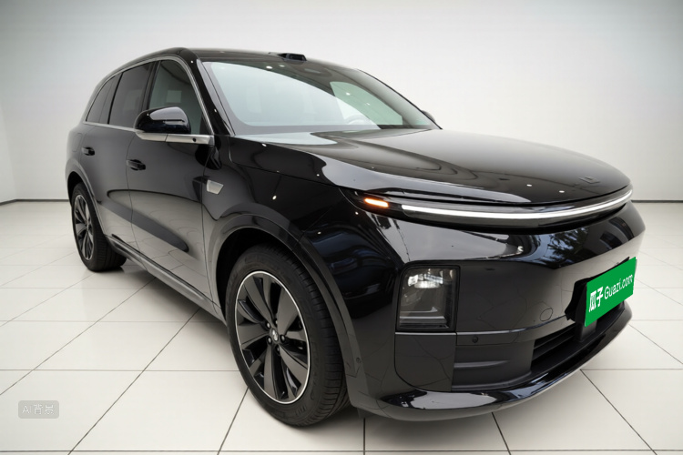 Li L6 2025 image de voiture #4