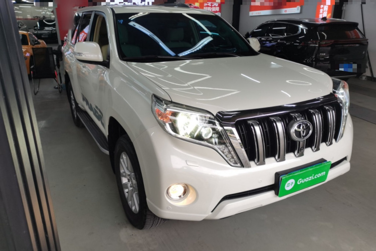 Toyota Land Cruiser Prado 2017 #4 Toyota Land Cruiser Prado 2017 car image #4