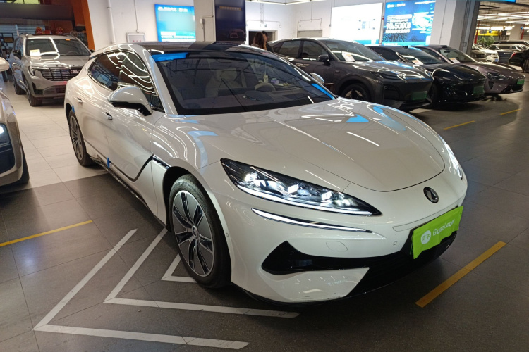 Denza Z9GT 2024 #4 Denza Z9GT 2024 car image #4