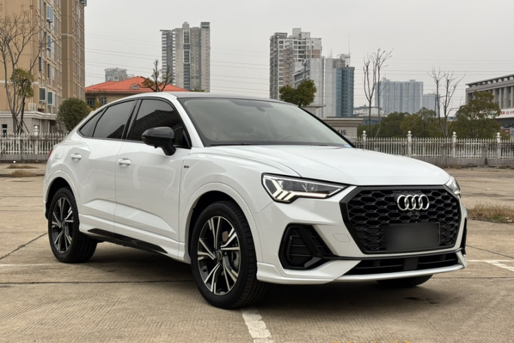 Audi Q3 Sportback 2022 #4 Audi Q3 Sportback 2022 car image #4