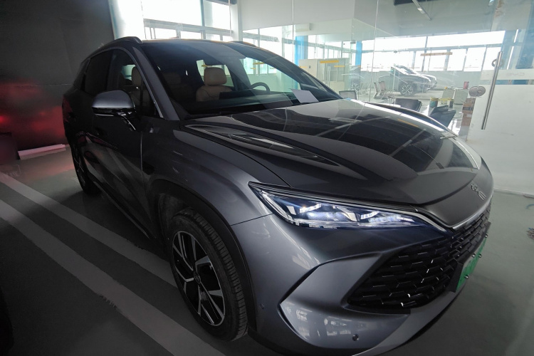 BYD SongL DM-i 2025 car image #4