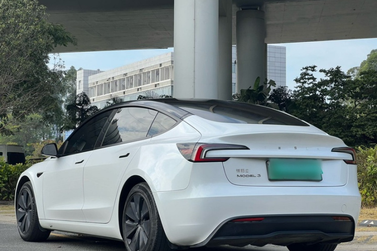 Tesla Model 3 2024 #4 Tesla Model 3 2024 car image #4