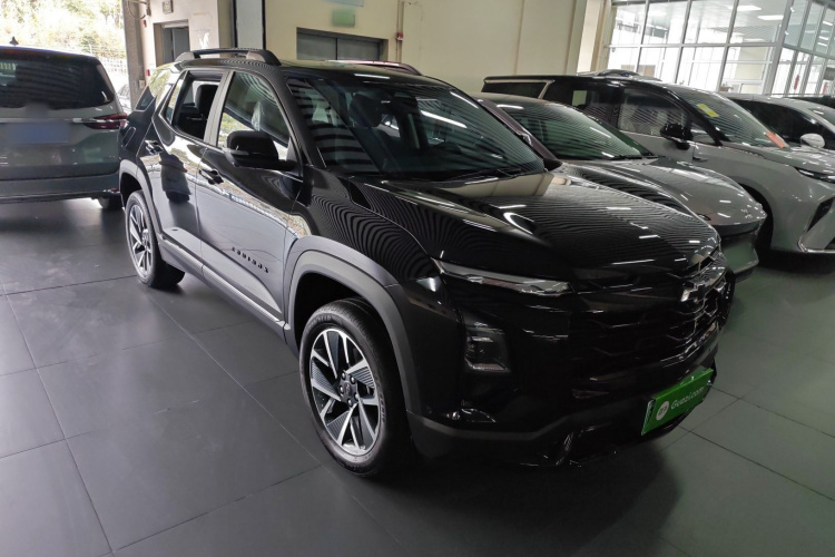 Chevrolet Equinox Plus 2025 car image #4