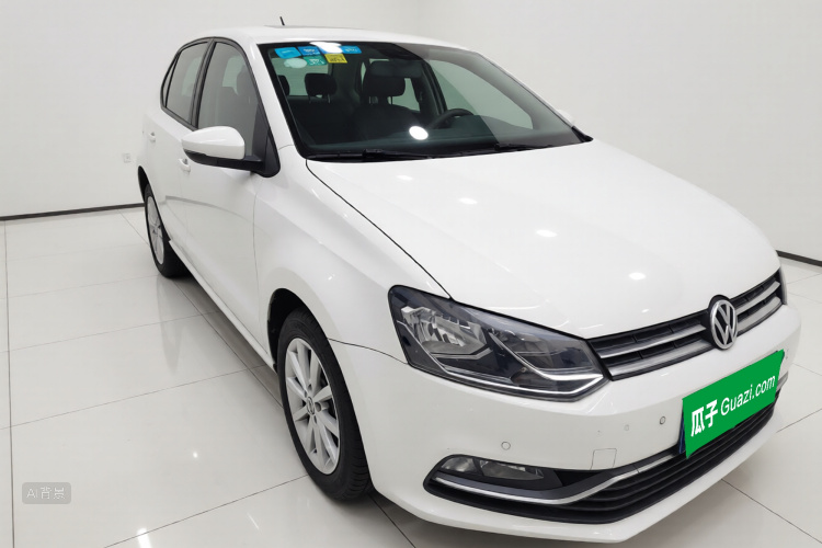 Polo 2015 car image #4